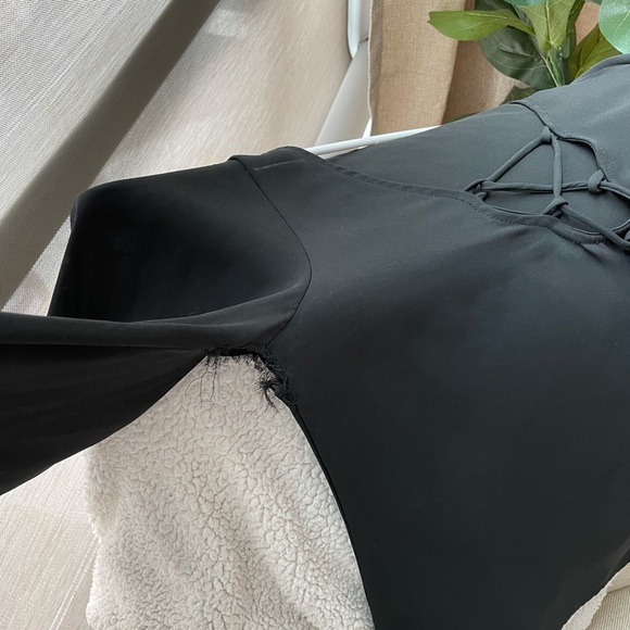 Brandy Melville bell sleeve blouse - Picture 4 of 5